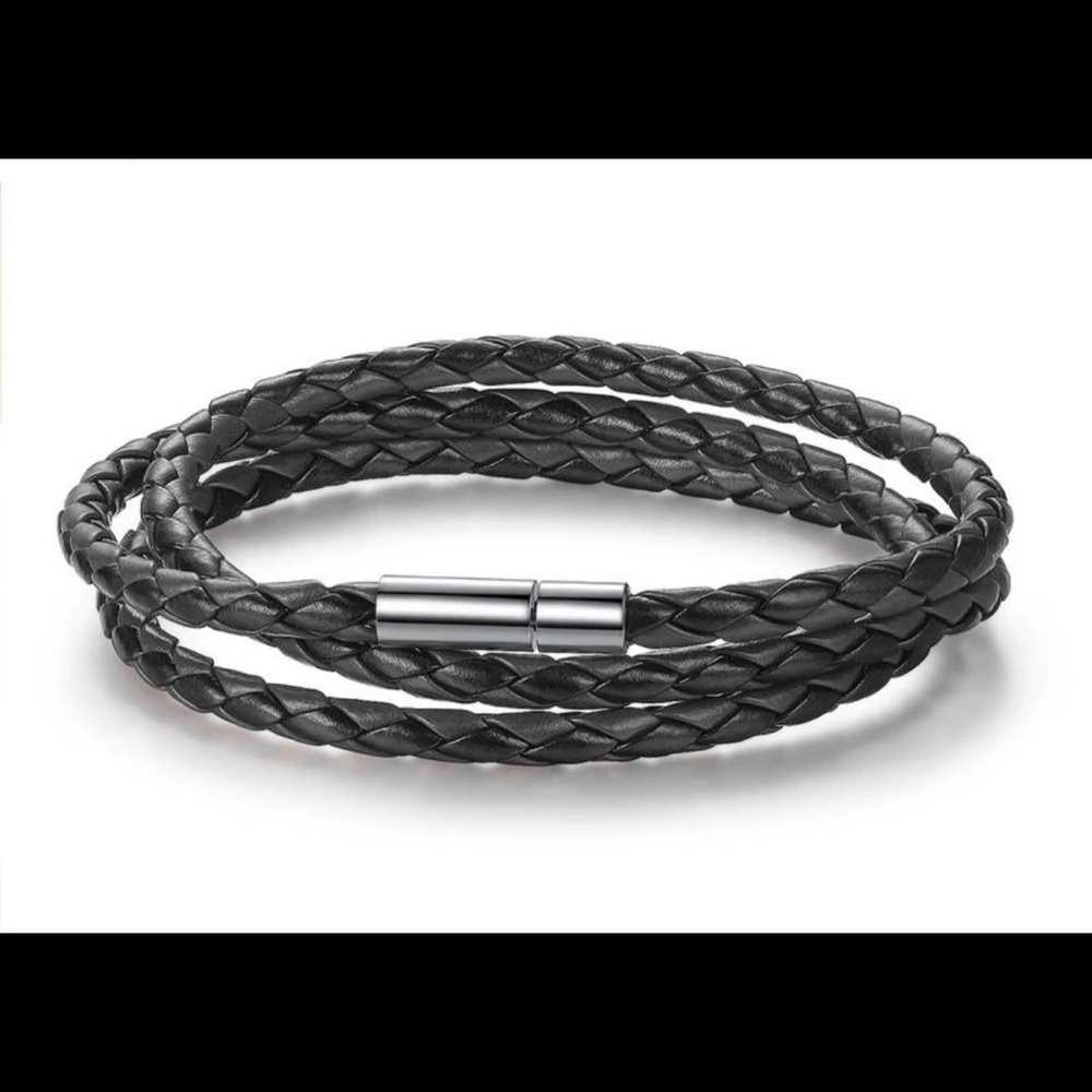 Ladies leather bracelets